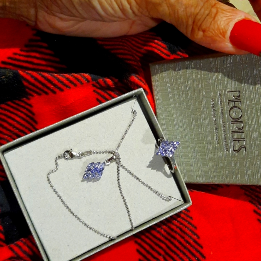 NIB AUTHENTIC 3 PC GENUINE TANZANITE CLUSTER RING 6 & NECKLACE STERLING SILVER